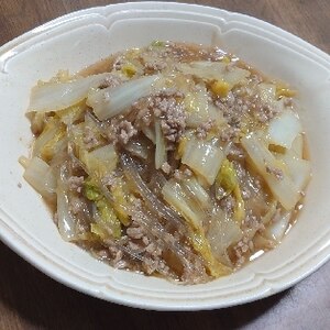 白菜がメインの麻婆白菜、ピリ辛が食欲をそそります